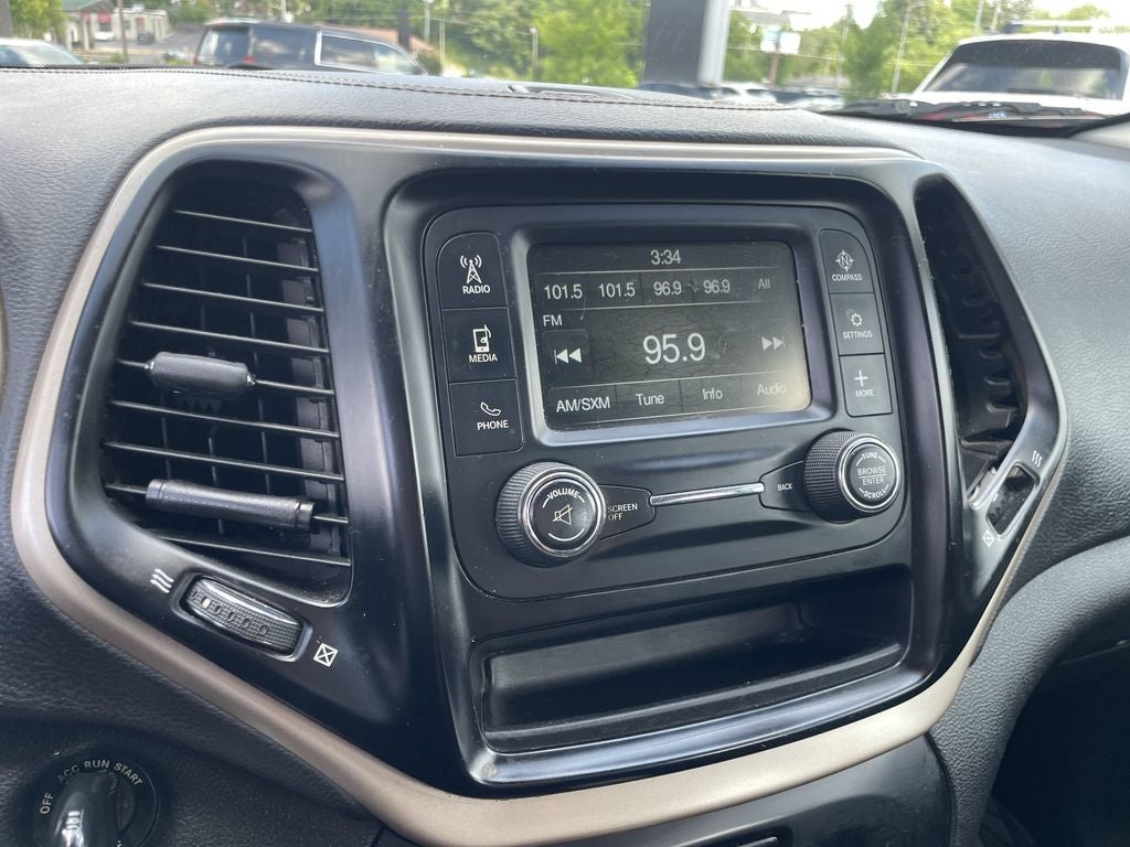 2017 Jeep Cherokee Sport