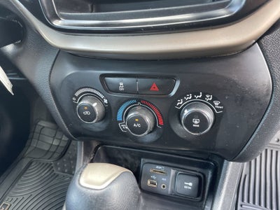 2017 Jeep Cherokee Sport