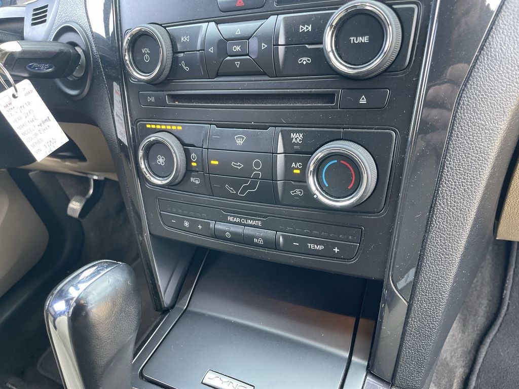 2017 Ford Explorer Base