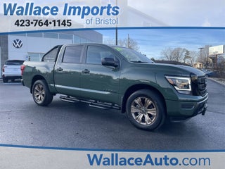 2024 Nissan Titan SV