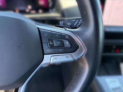 2024 Volkswagen Atlas Cross Sport 2.0T SEL R-Line