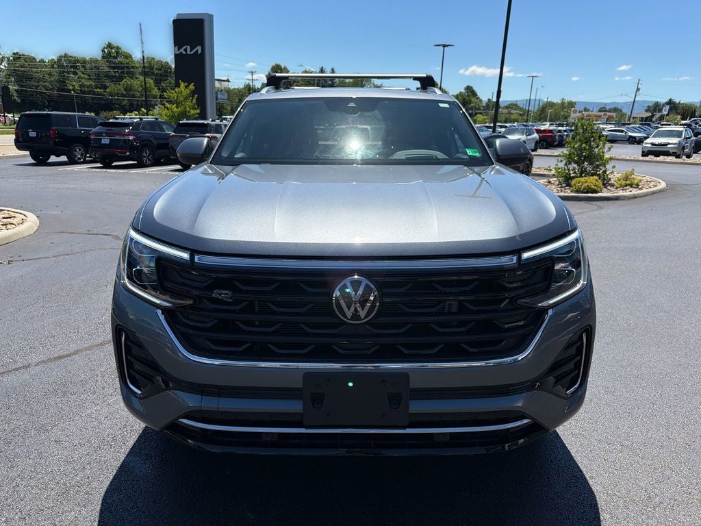 2024 Volkswagen Atlas Cross Sport 2.0T SEL R-Line