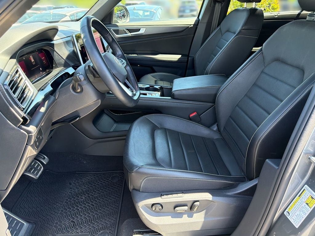 2024 Volkswagen Atlas Cross Sport 2.0T SEL R-Line