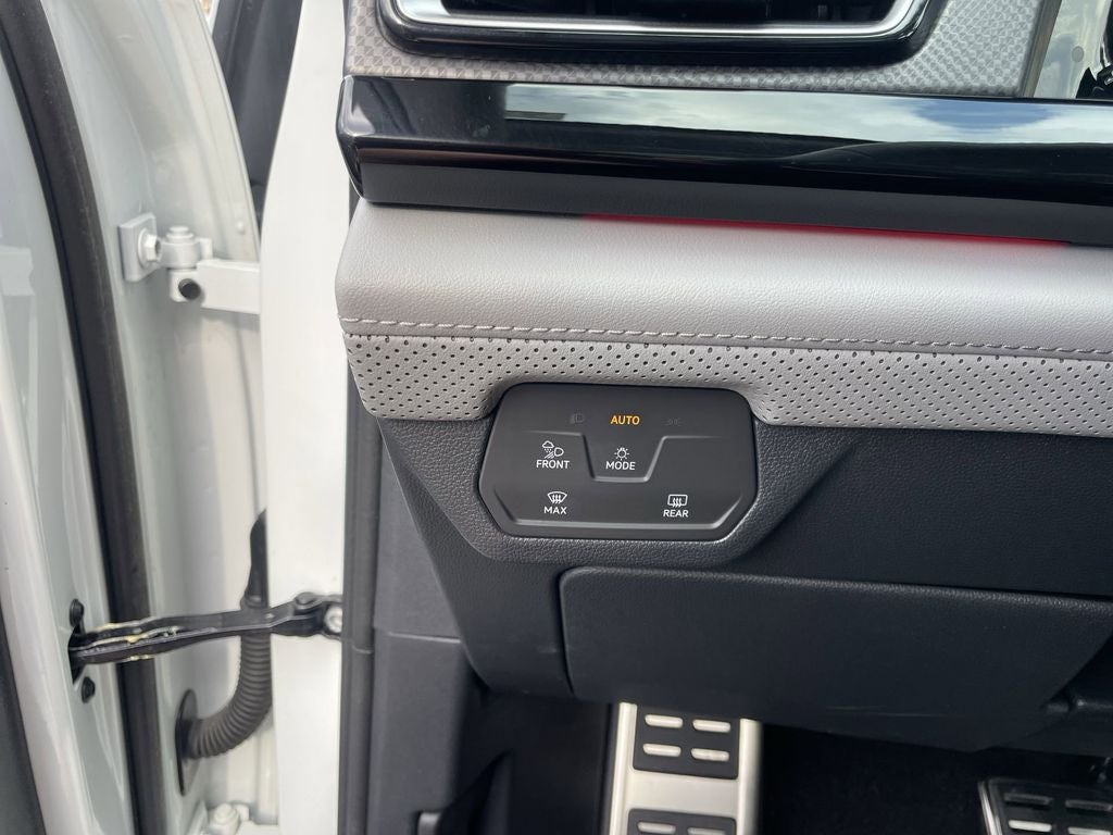 2024 Volkswagen Atlas 2.0T Peak Edition SE w/Technology