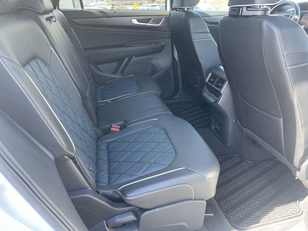 2024 Volkswagen Atlas Cross Sport 2.0T SEL Premium R-Line