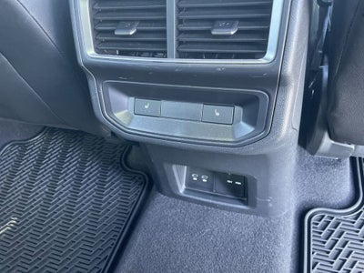 2024 Volkswagen Atlas Cross Sport 2.0T SEL Premium R-Line