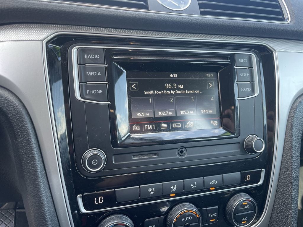 2017 Volkswagen Passat 1.8T S