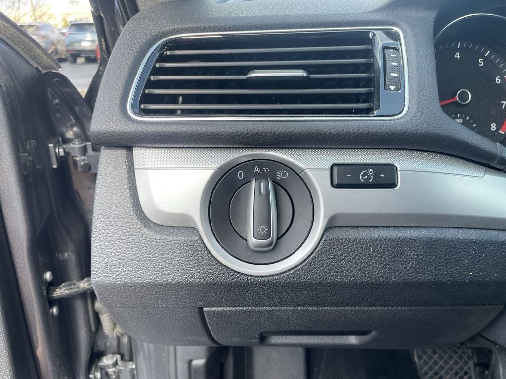 2017 Volkswagen Passat 1.8T S