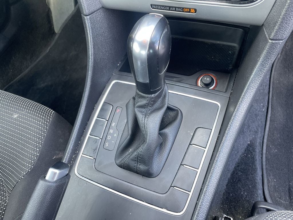 2017 Volkswagen Passat 1.8T S