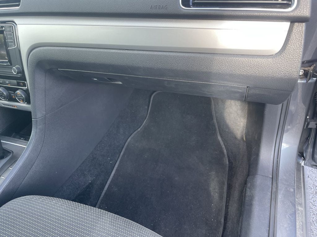 2017 Volkswagen Passat 1.8T S