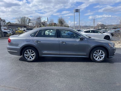 2017 Volkswagen Passat 1.8T S