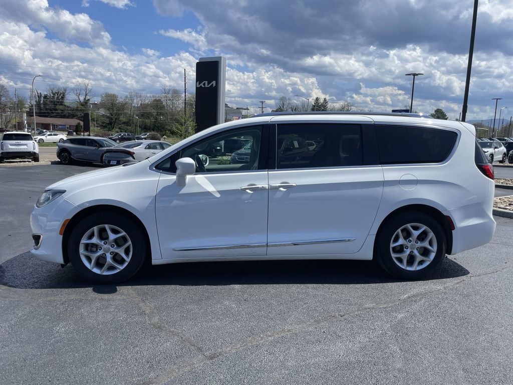 2020 Chrysler Pacifica Touring L Plus
