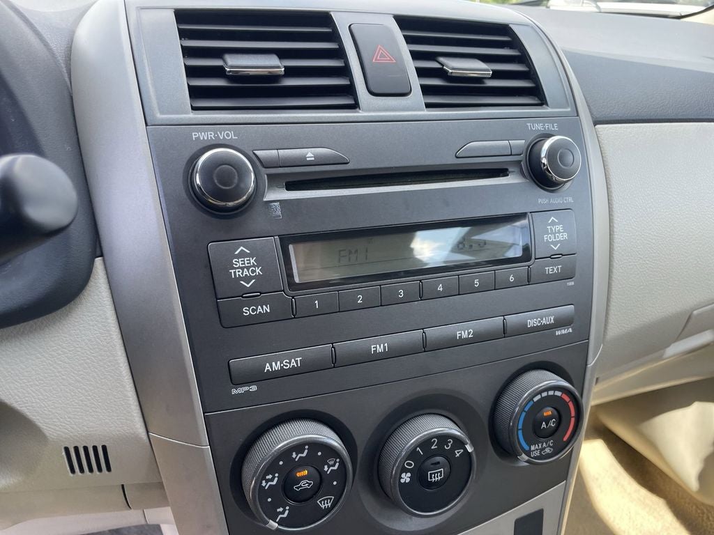 2011 Toyota Corolla LE
