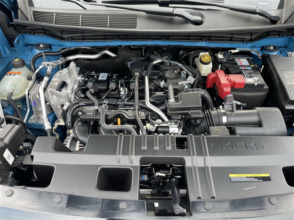 2025 Nissan Kicks SR