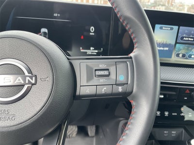 2025 Nissan Kicks SR