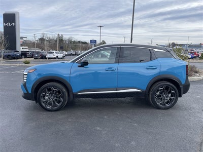 2025 Nissan Kicks SR