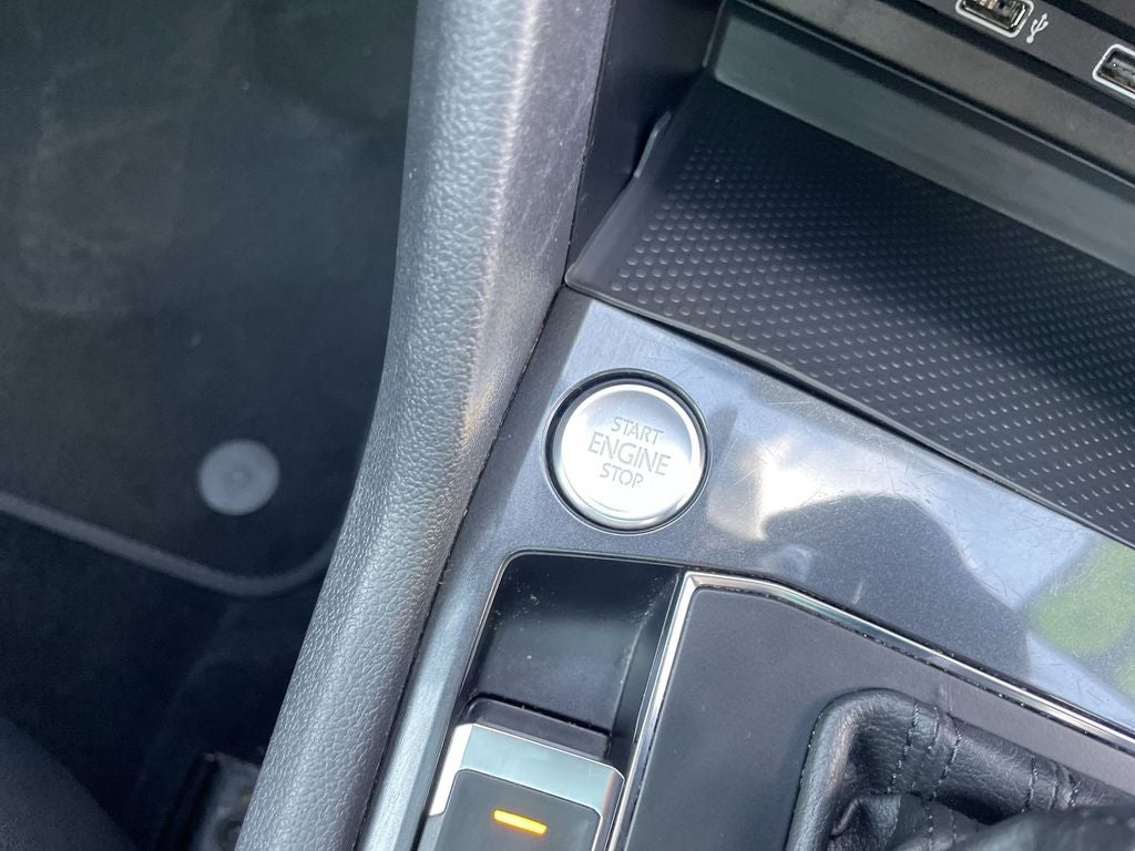 2018 Volkswagen Tiguan 2.0T SEL 4Motion