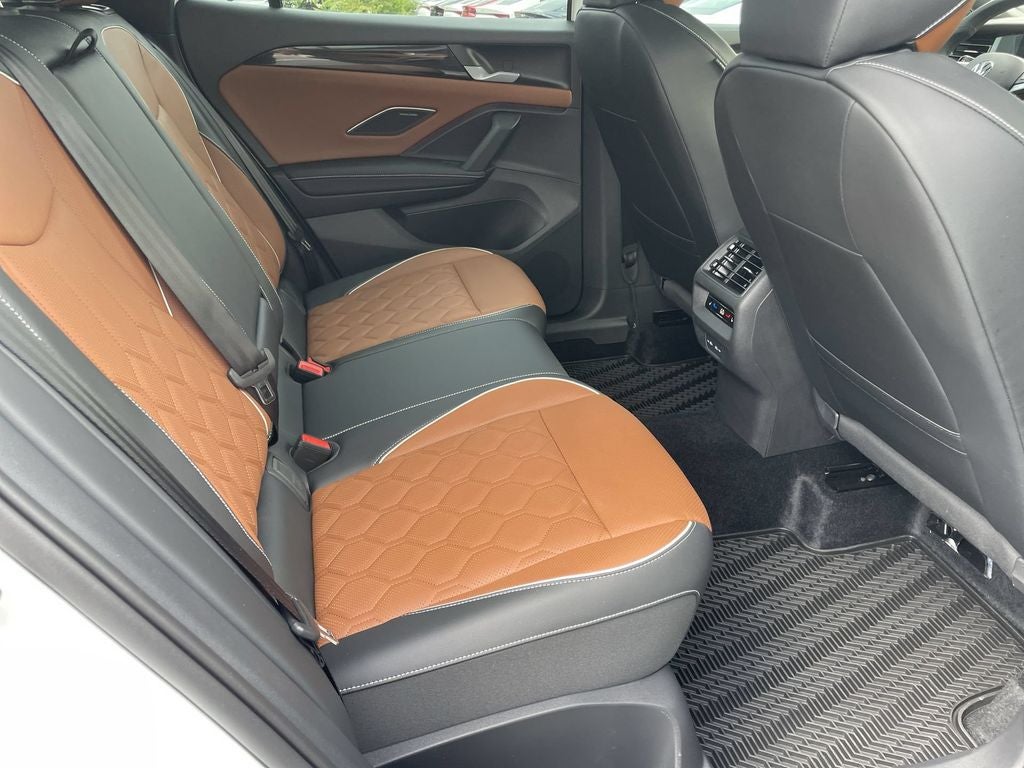 2026 Volkswagen Tiguan 2.0T SEL R-Line Turbo