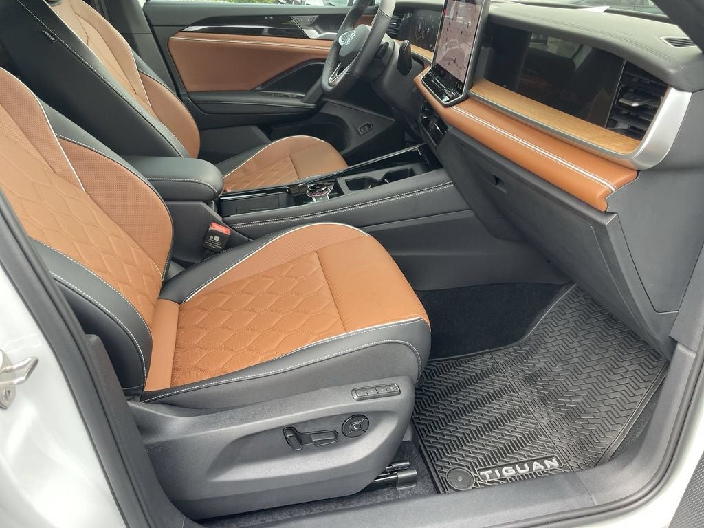 2026 Volkswagen Tiguan 2.0T SEL R-Line Turbo