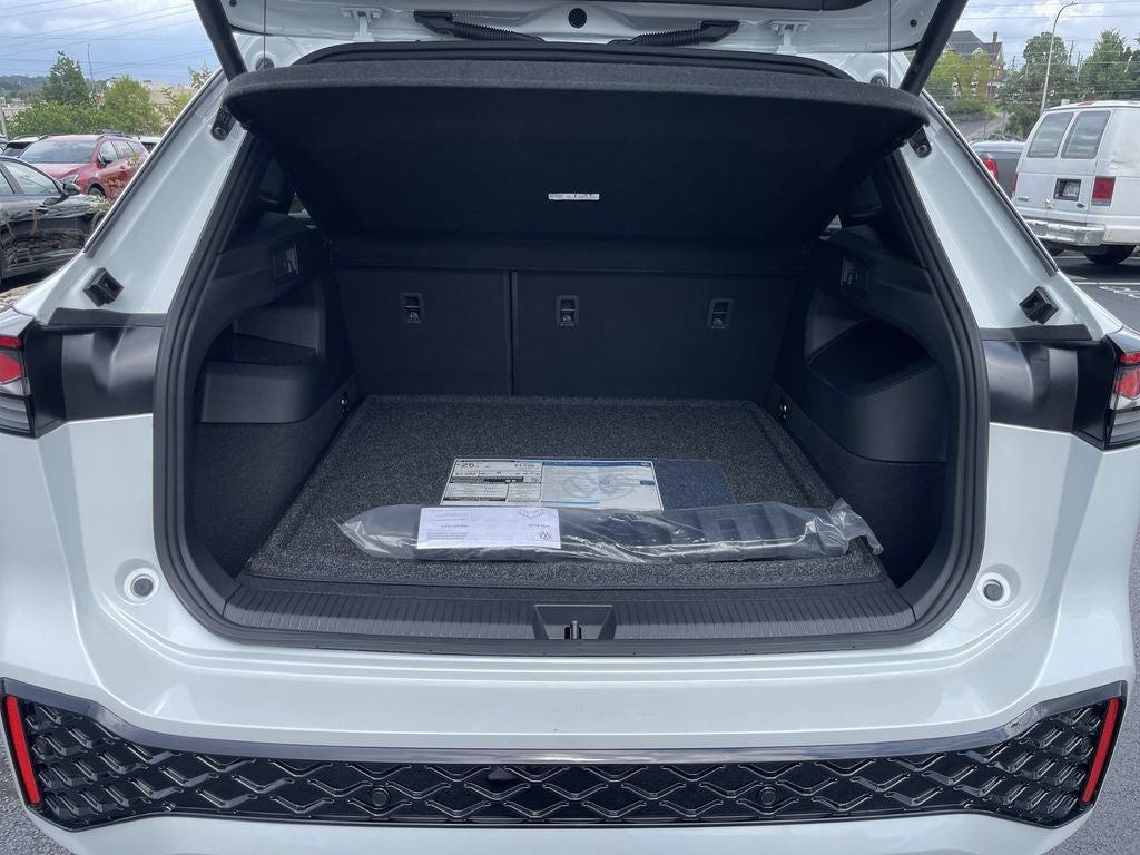 2026 Volkswagen Tiguan 2.0T SEL R-Line Turbo