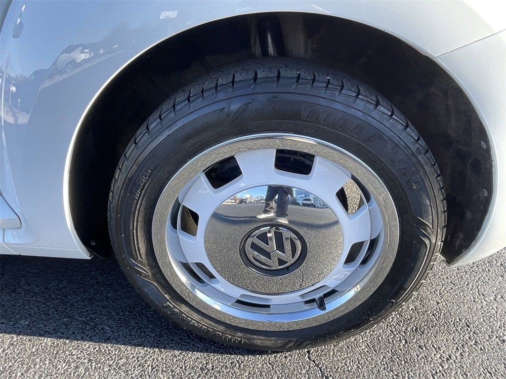 2015 Volkswagen Beetle 1.8T Classic