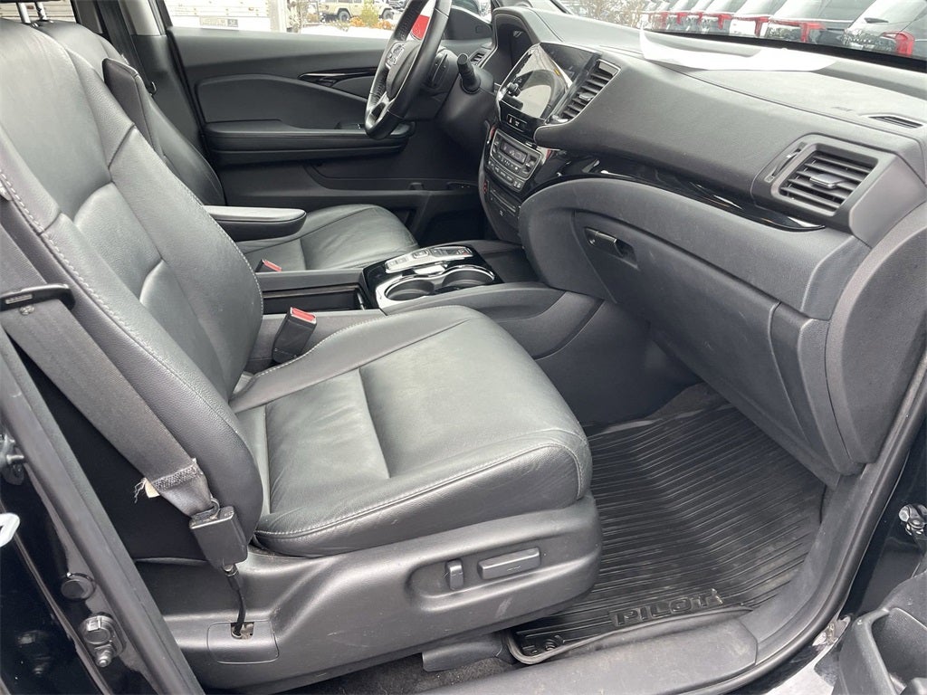 2022 Honda Pilot Touring 7 Passenger