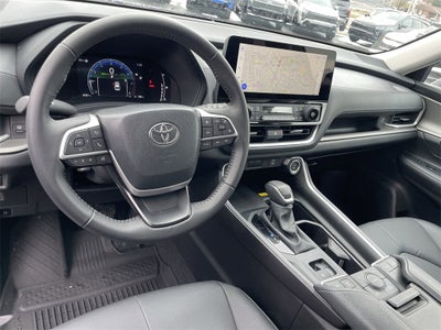 2025 Toyota Grand Highlander Base