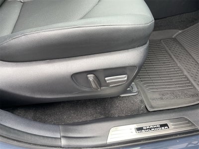 2025 Toyota Grand Highlander Base