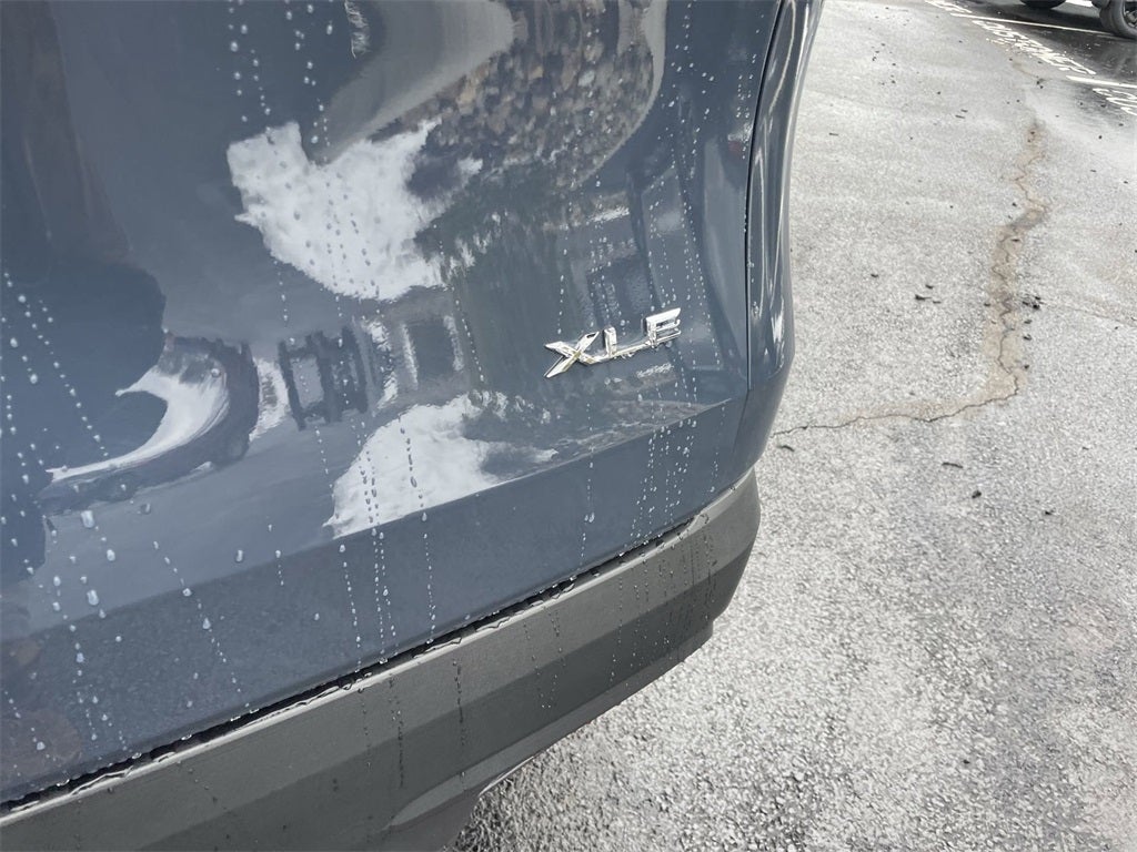 2025 Toyota Grand Highlander Base