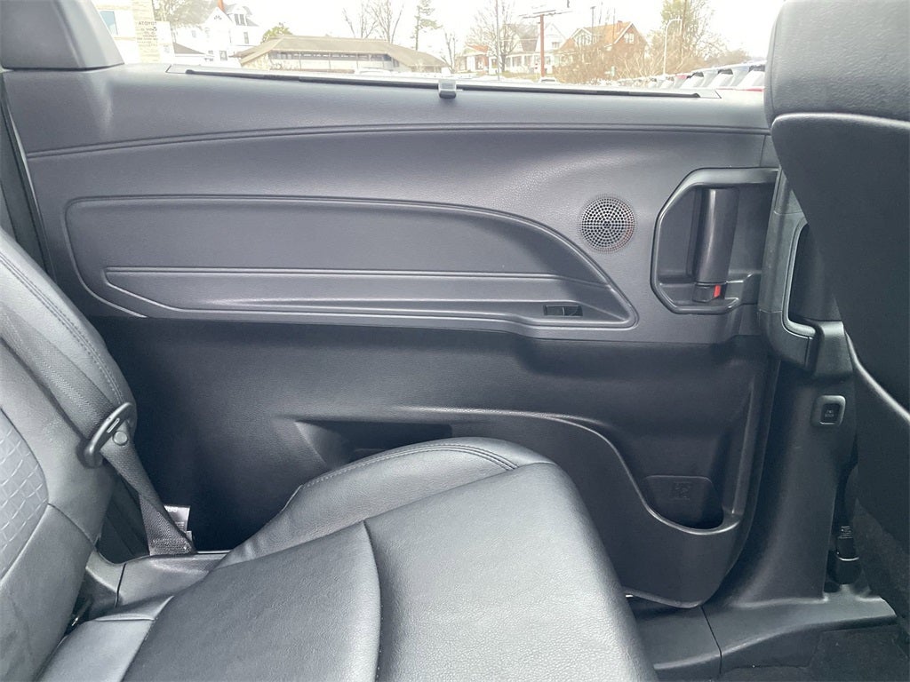 2022 Toyota Sienna XSE 7 Passenger