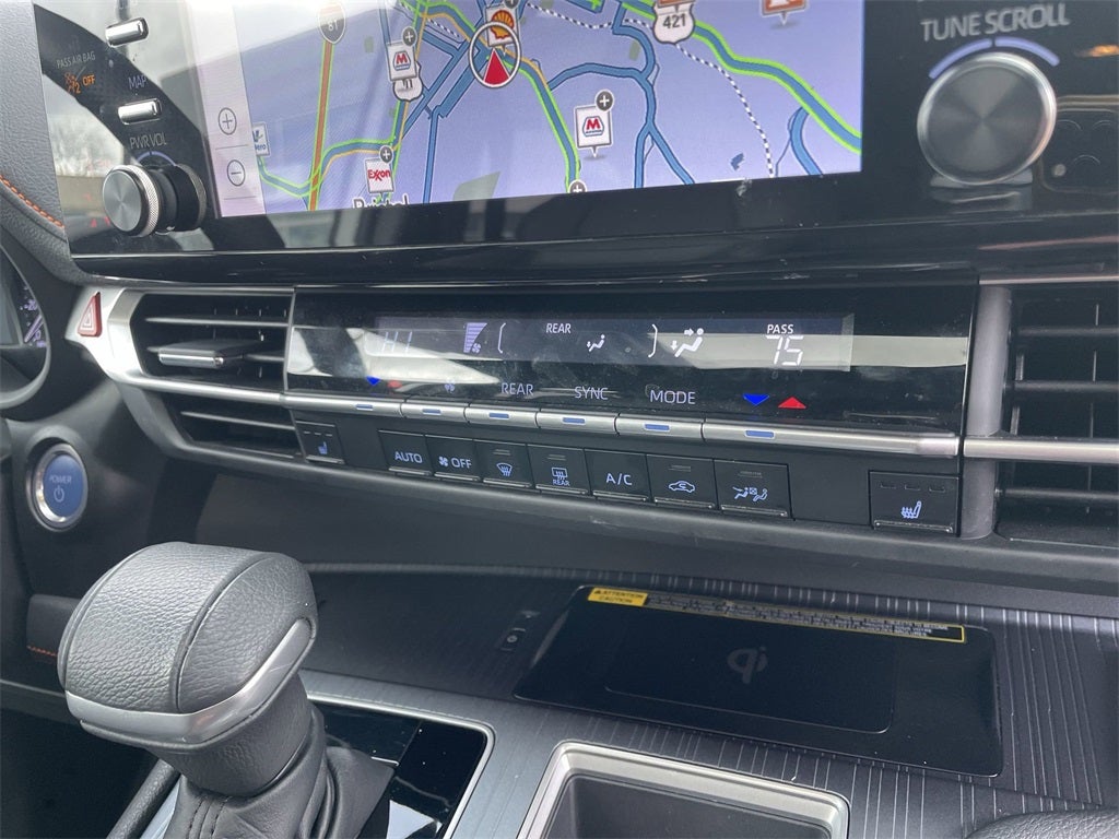 2022 Toyota Sienna XSE 7 Passenger