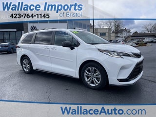 2022 Toyota Sienna XSE 7 Passenger