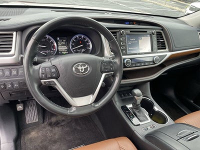 2017 Toyota Highlander Limited Platinum