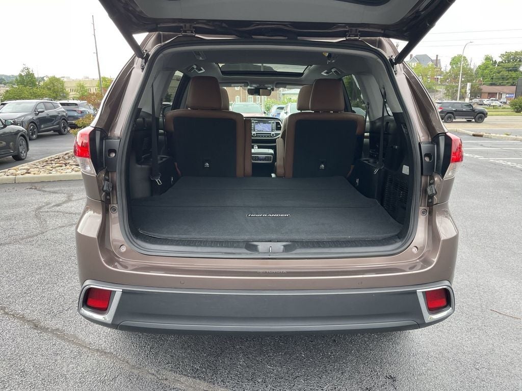 2017 Toyota Highlander Limited Platinum