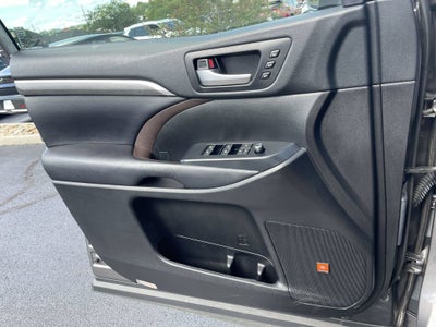 2019 Toyota Highlander Limited Platinum
