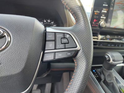 2023 Toyota Sienna XSE 7 Passenger