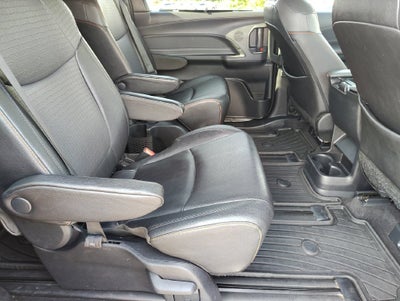 2023 Toyota Sienna XSE 7 Passenger