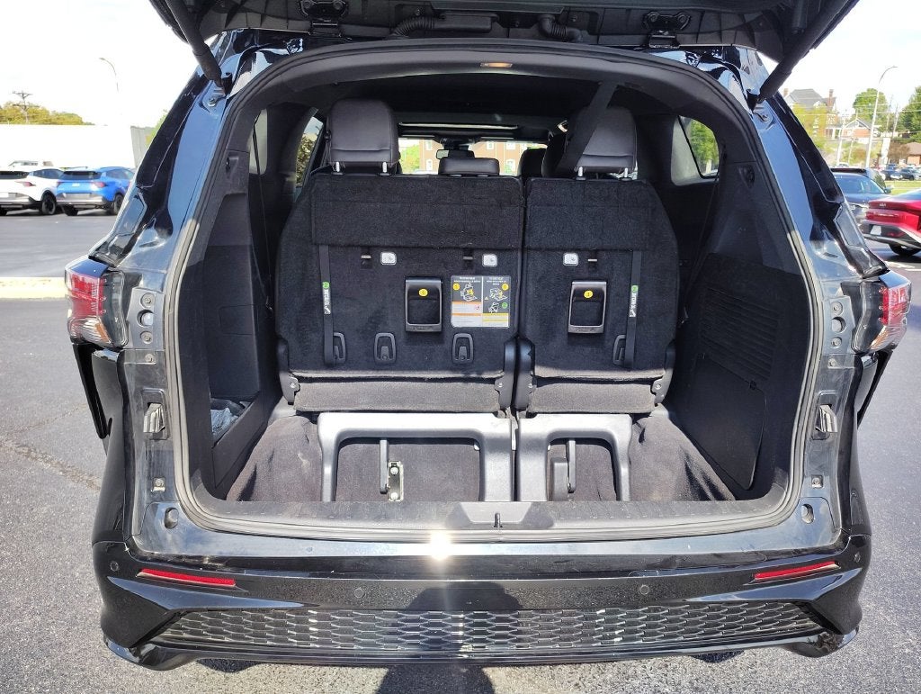2023 Toyota Sienna XSE 7 Passenger