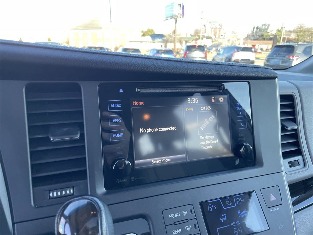 2015 Toyota Sienna L 7 Passenger