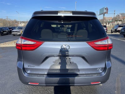 2015 Toyota Sienna L 7 Passenger