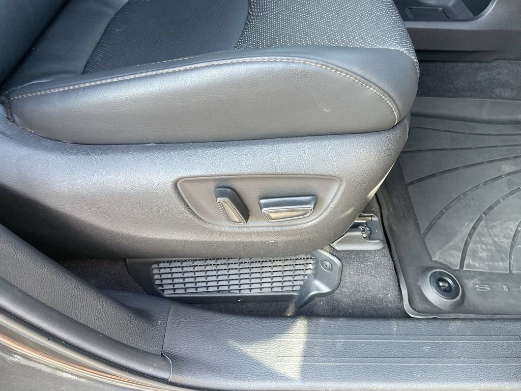 2025 Toyota Sienna Limited 7 Passenger