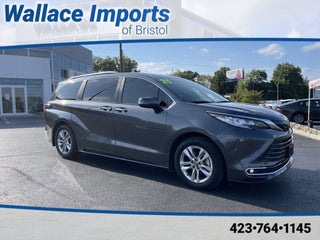 2025 Toyota Sienna Limited 7 Passenger