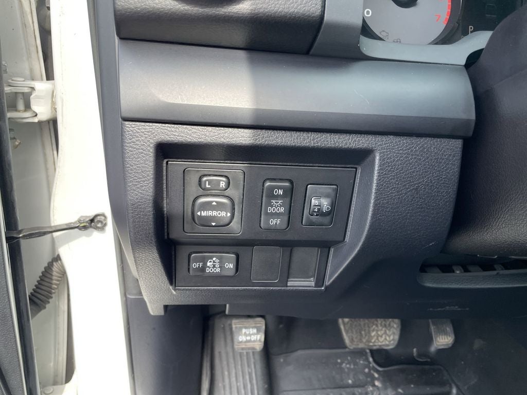 2017 Toyota Tundra SR