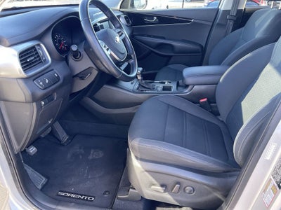 2020 Kia Sorento S