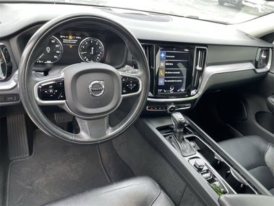 2020 Volvo S60 T6 Momentum
