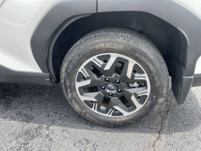 2025 Subaru Forester Base