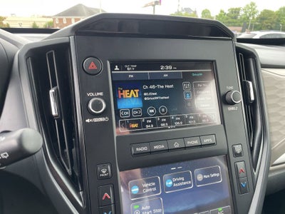 2025 Subaru Forester Base