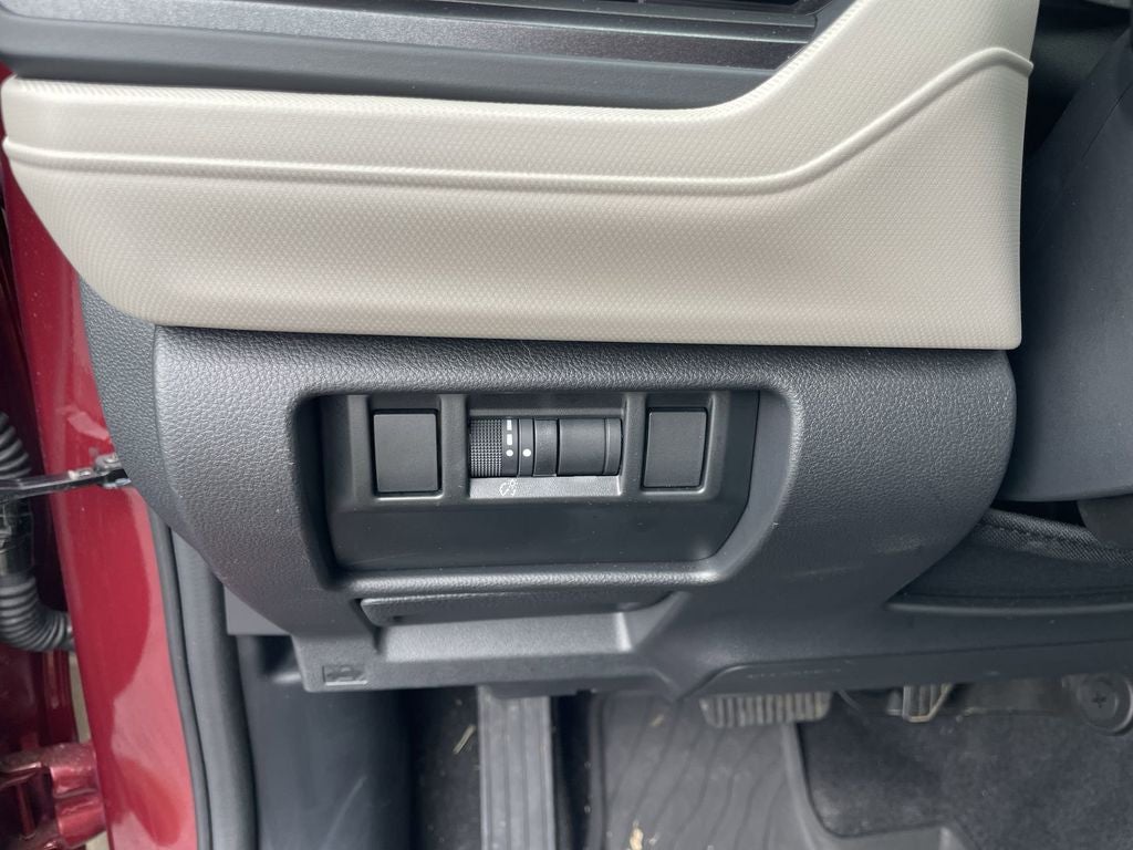 2025 Subaru Forester Base