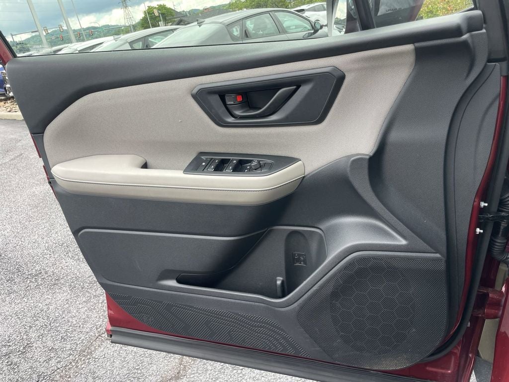 2025 Subaru Forester Base