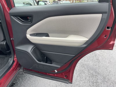 2025 Subaru Forester Base